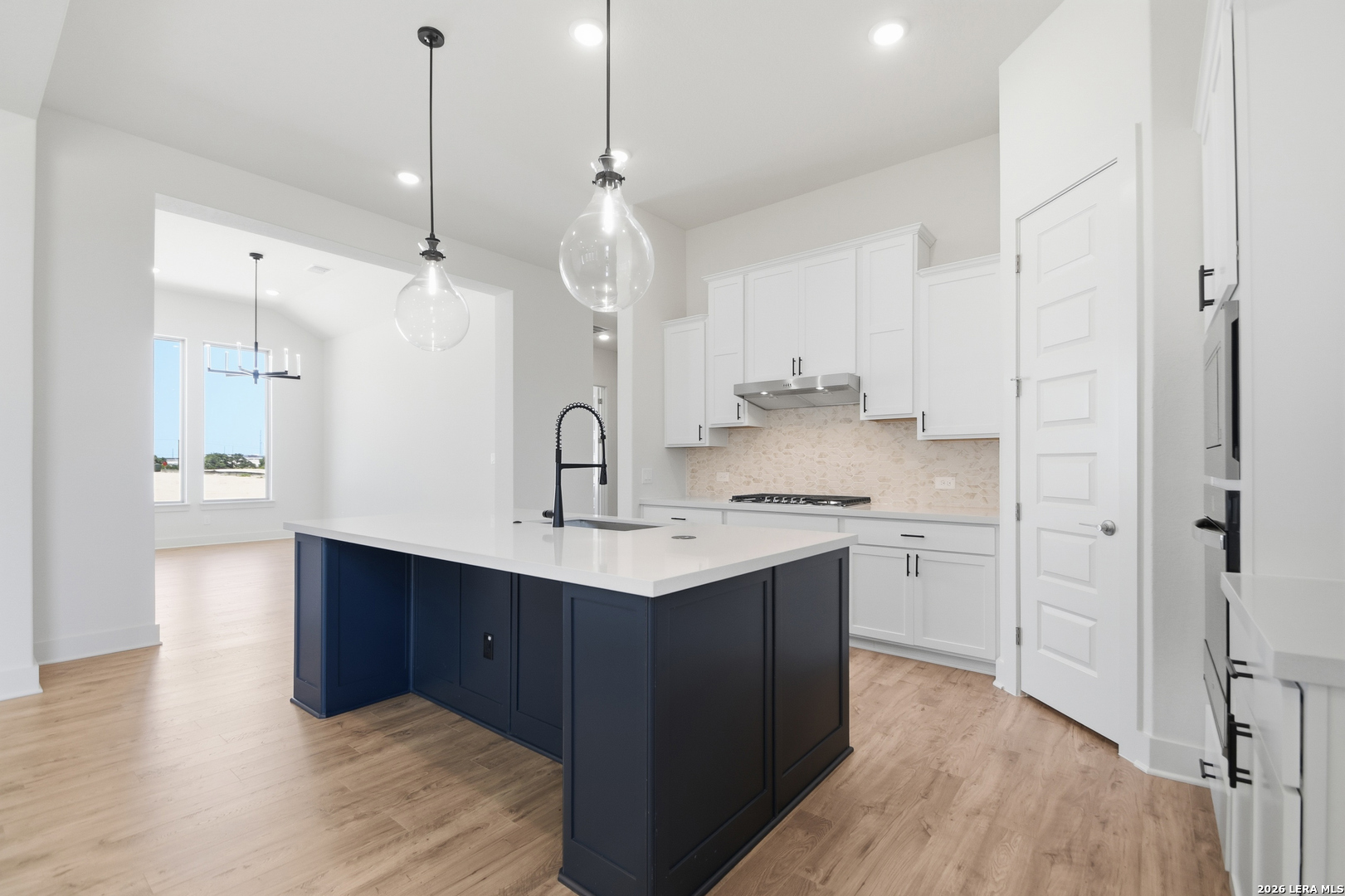 2515 Ragged Rock San Antonio TX 78245