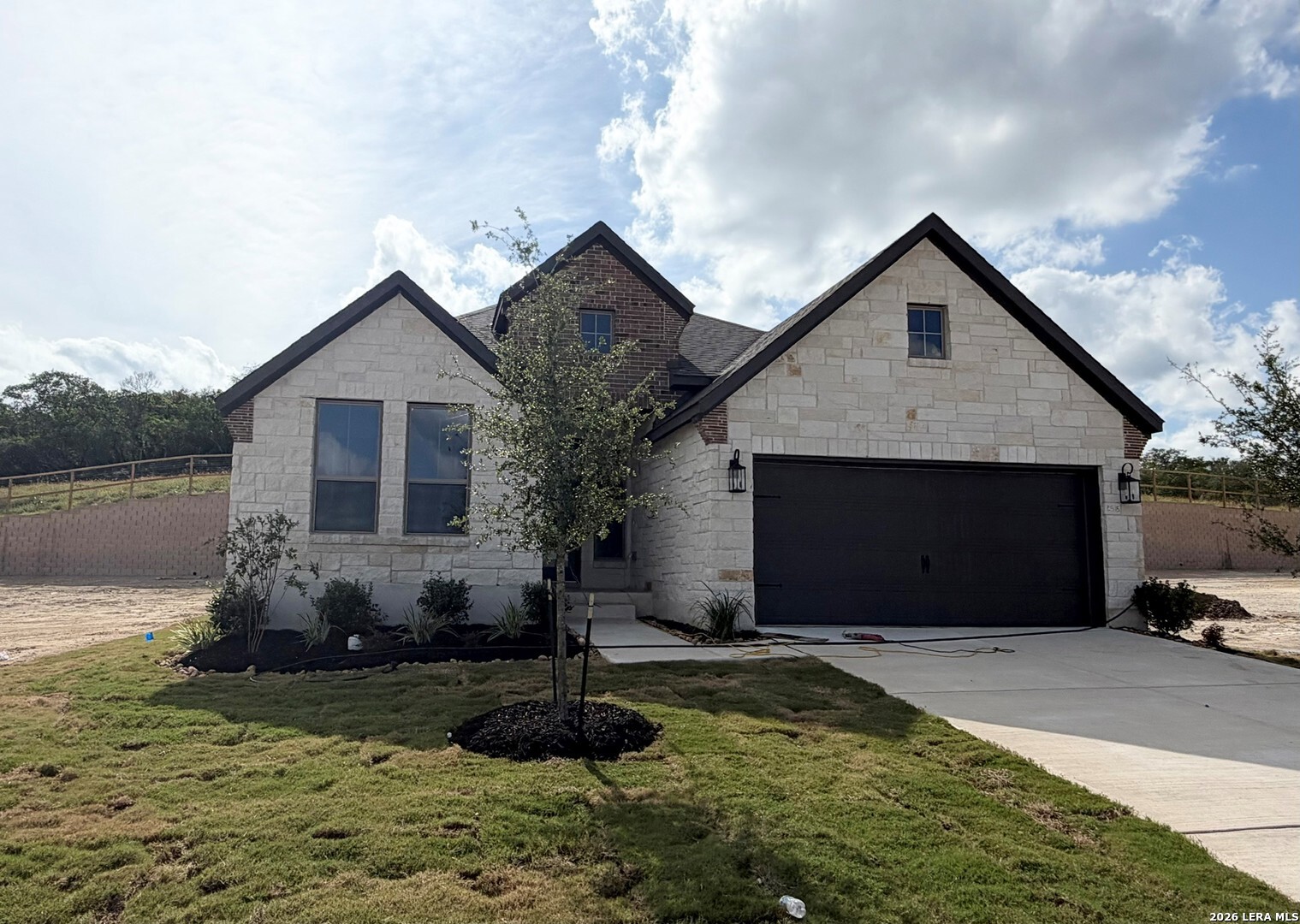 2515 Ragged Rock San Antonio TX 78245