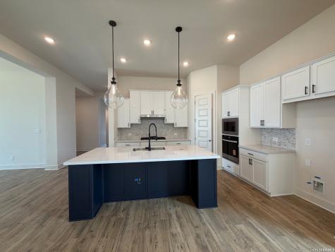 2515 Ragged Rock San Antonio TX 78245