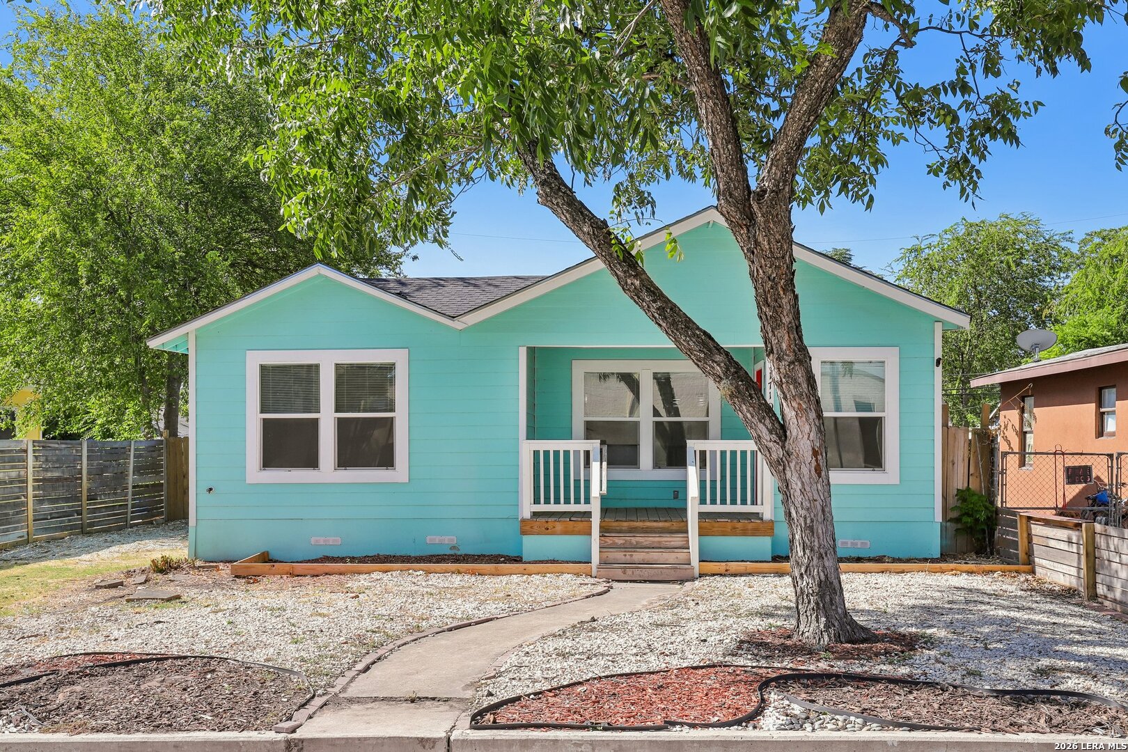 1710 Alametos San Antonio TX 78201