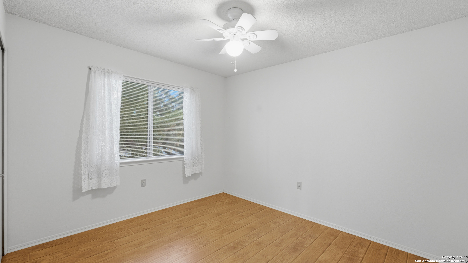 8603 Collingwood Universal City TX 78148