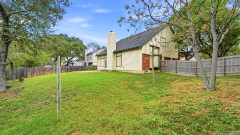 8603 Collingwood Universal City TX 78148