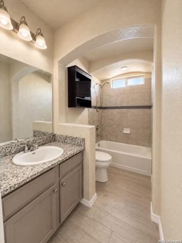 14653 Sunny Land El Paso TX 79938