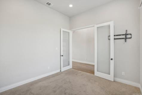 1222 Cadogan Squire San Antonio TX 78260
