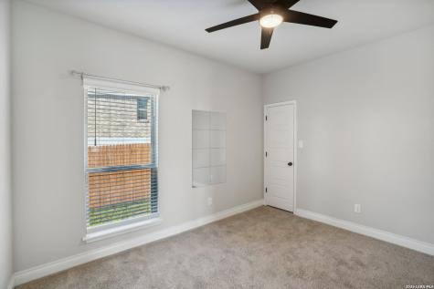 1222 Cadogan Squire San Antonio TX 78260