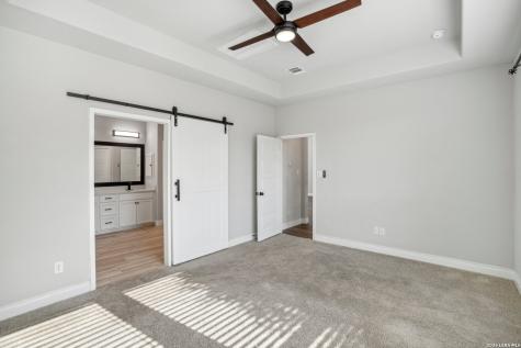 1222 Cadogan Squire San Antonio TX 78260