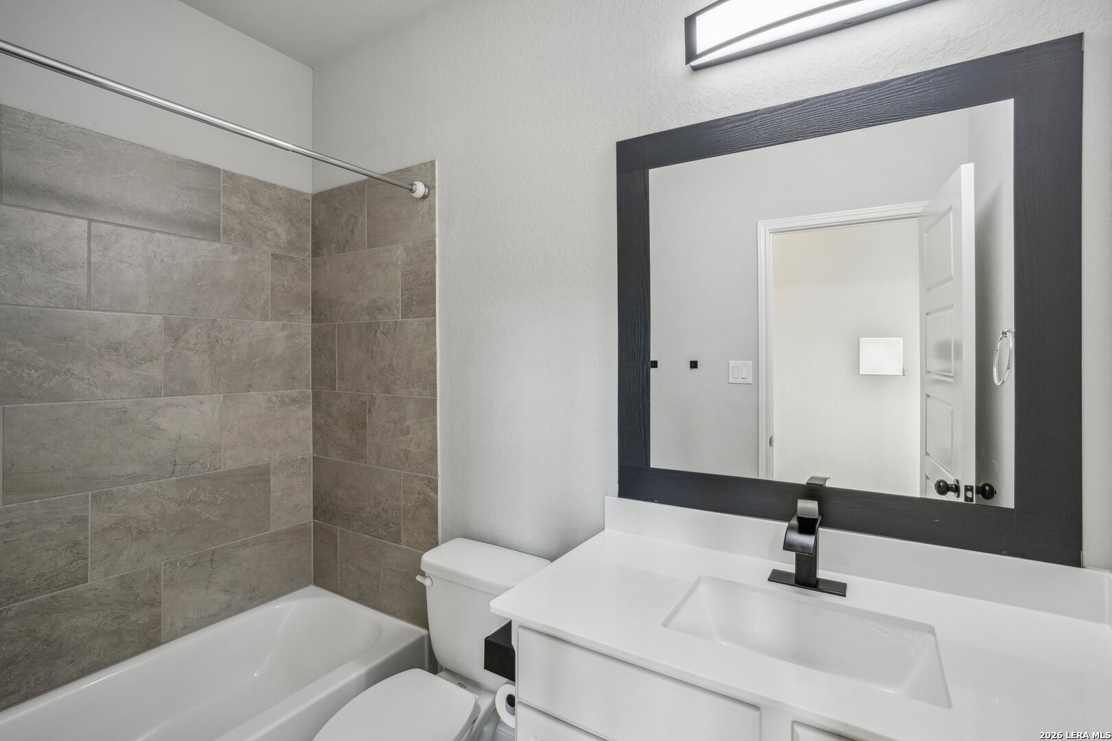 1222 Cadogan Squire San Antonio TX 78260