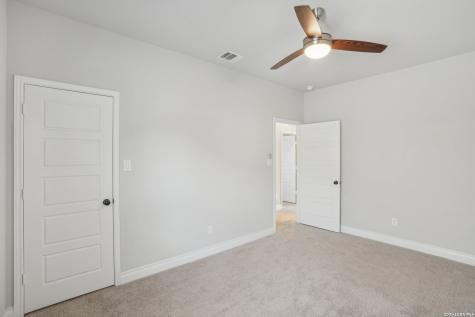 1222 Cadogan Squire San Antonio TX 78260