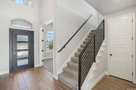 1222 Cadogan Squire San Antonio TX 78260