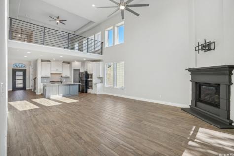 1222 Cadogan Squire San Antonio TX 78260