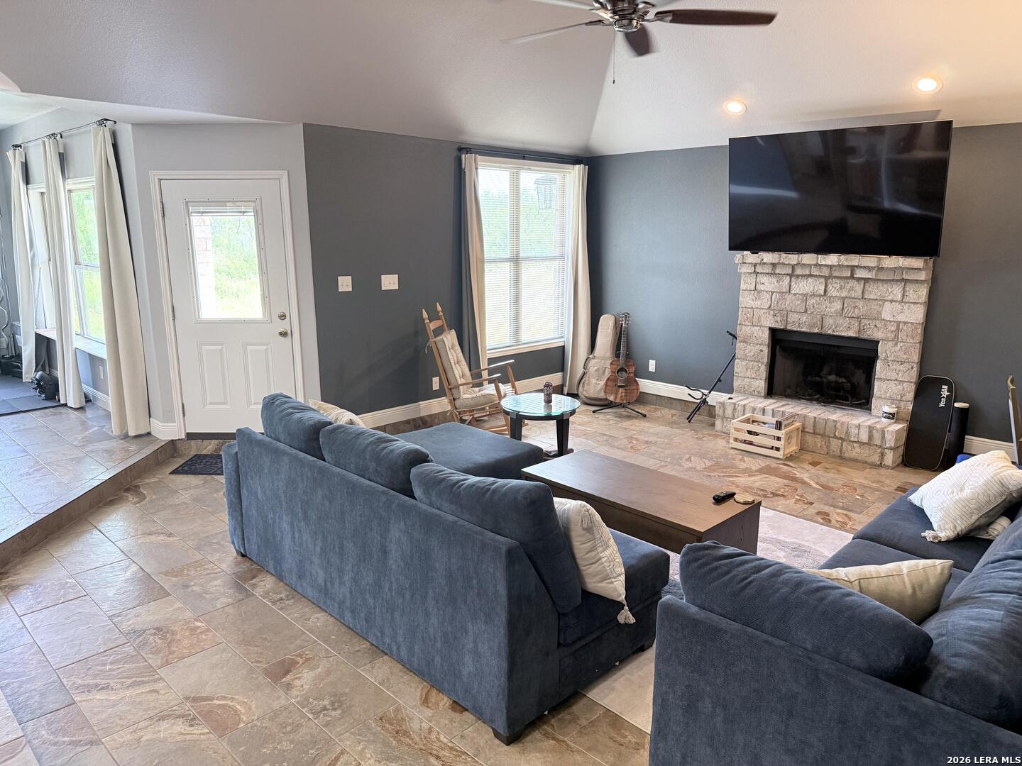 431 La Vista Drive Del Rio TX 78840