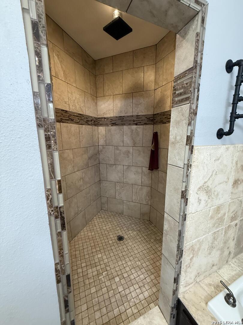 431 La Vista Drive Del Rio TX 78840