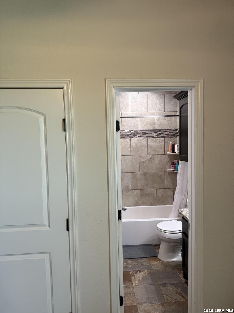 431 La Vista Drive Del Rio TX 78840