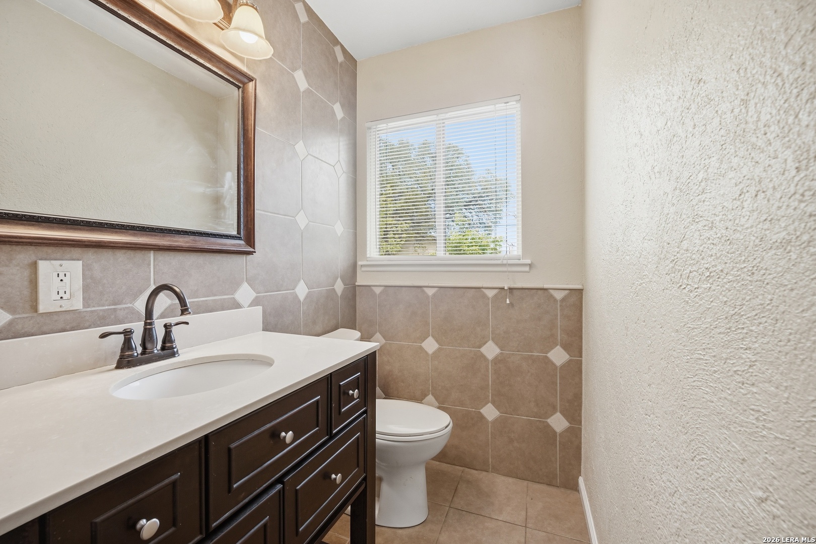 5911 Middlefield San Antonio TX 78242