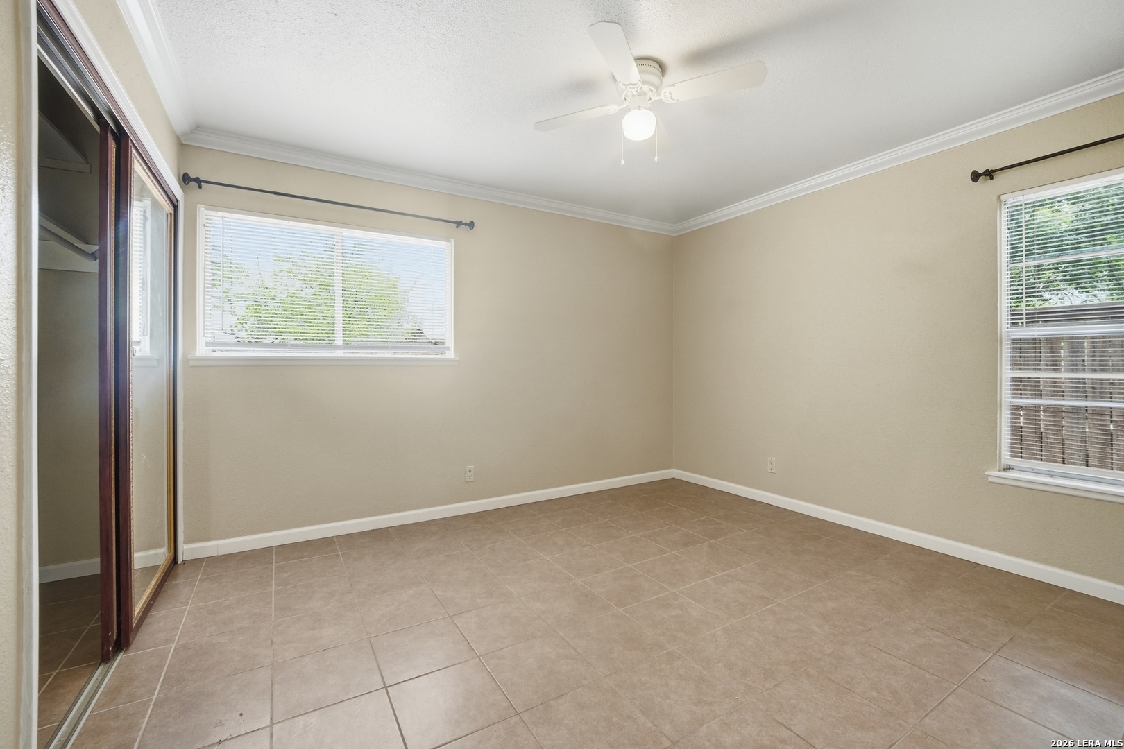 5911 Middlefield San Antonio TX 78242