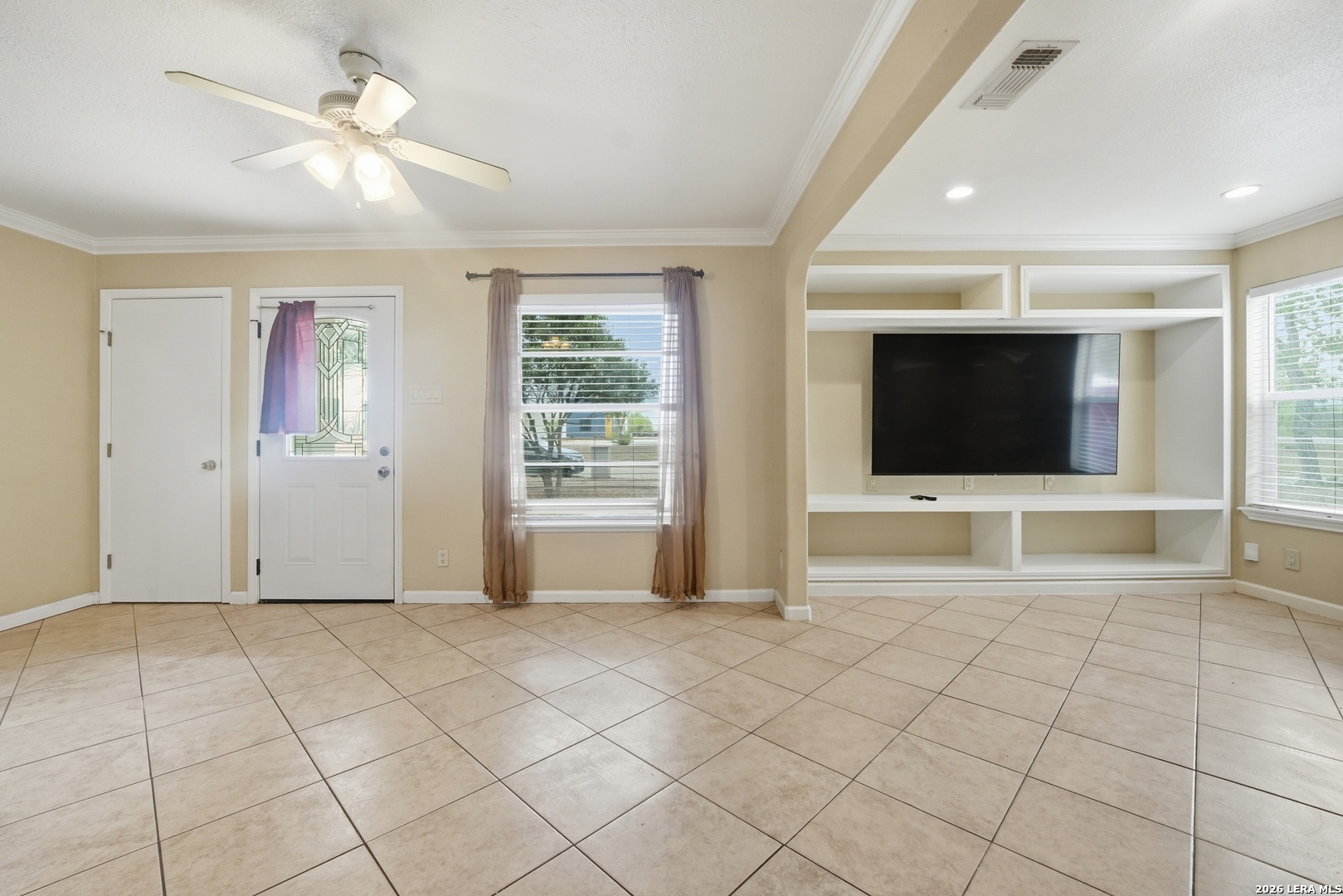 5911 Middlefield San Antonio TX 78242