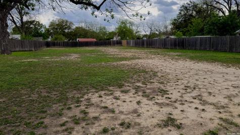 1615 Lorenzo Street Castroville TX 78009