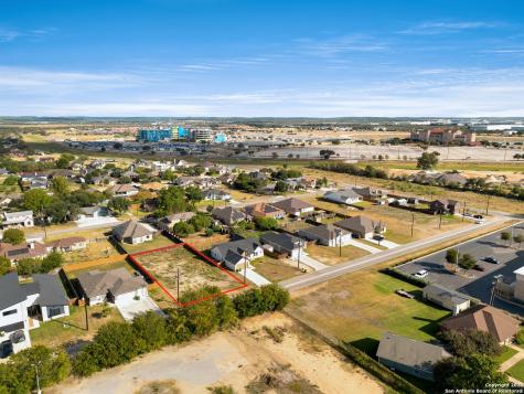 766 Utopia Boulevard Selma TX 78154