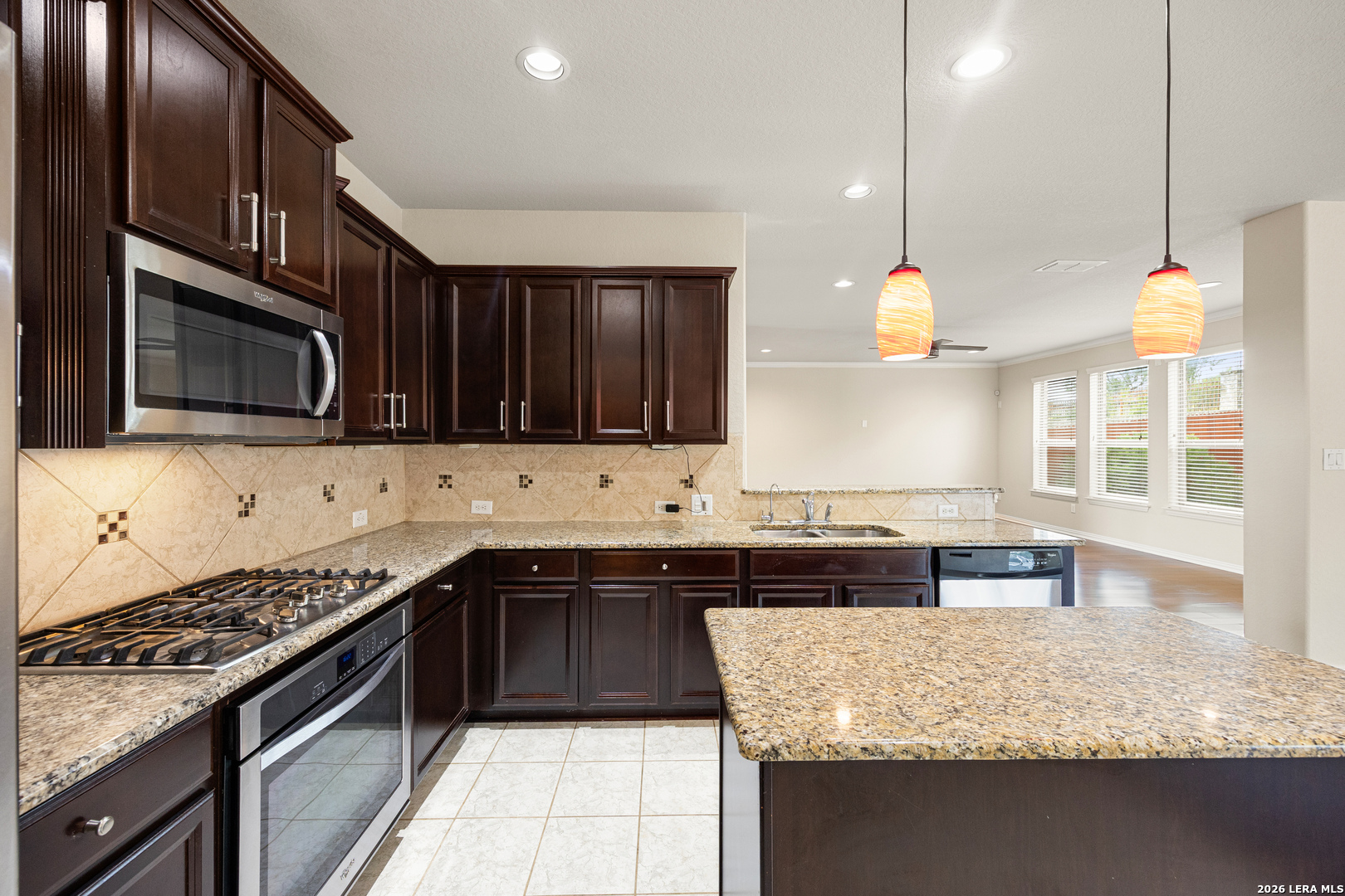 24727 Rising Hill San Antonio TX 78260