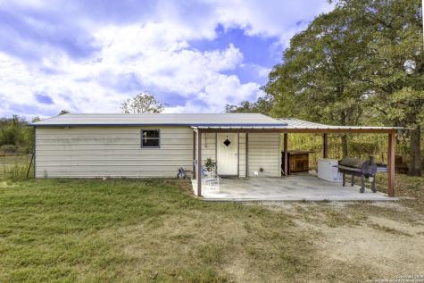 771 Hillje Kingsbury TX 78638