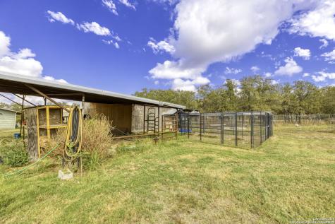 771 Hillje Kingsbury TX 78638