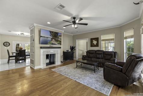 771 Hillje Kingsbury TX 78638