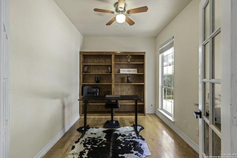 771 Hillje Kingsbury TX 78638