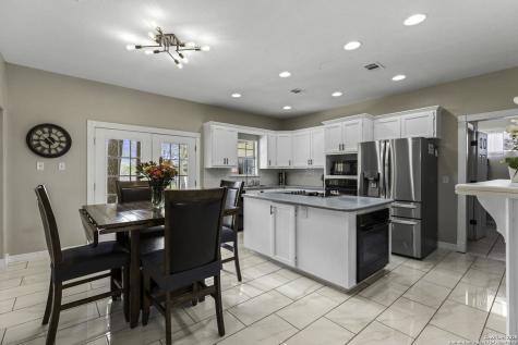 771 Hillje Kingsbury TX 78638