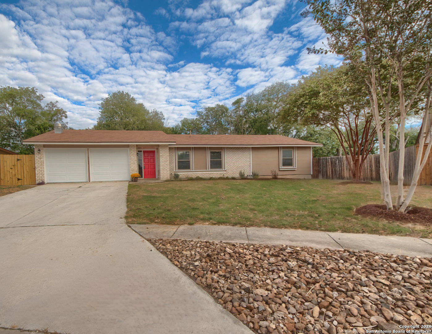 8126 Deer Forest San Antonio TX 78239