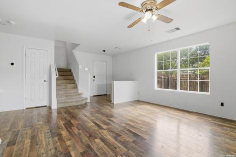 10102 Southern Sun San Antonio TX 78245