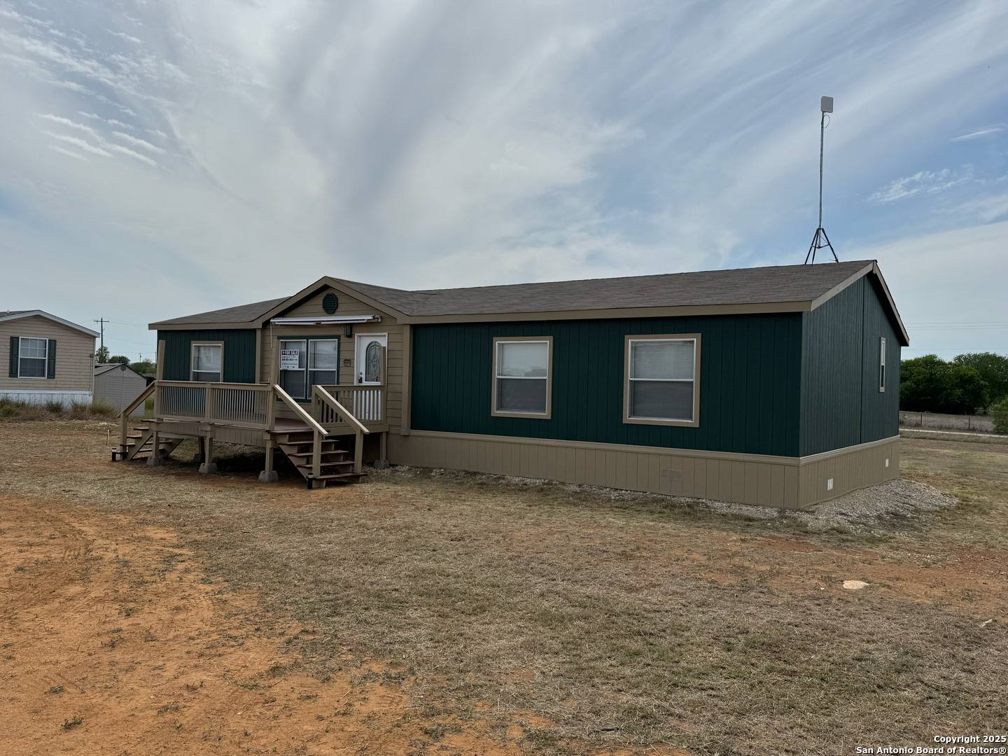 207 Persimmon Pleasanton TX 78064
