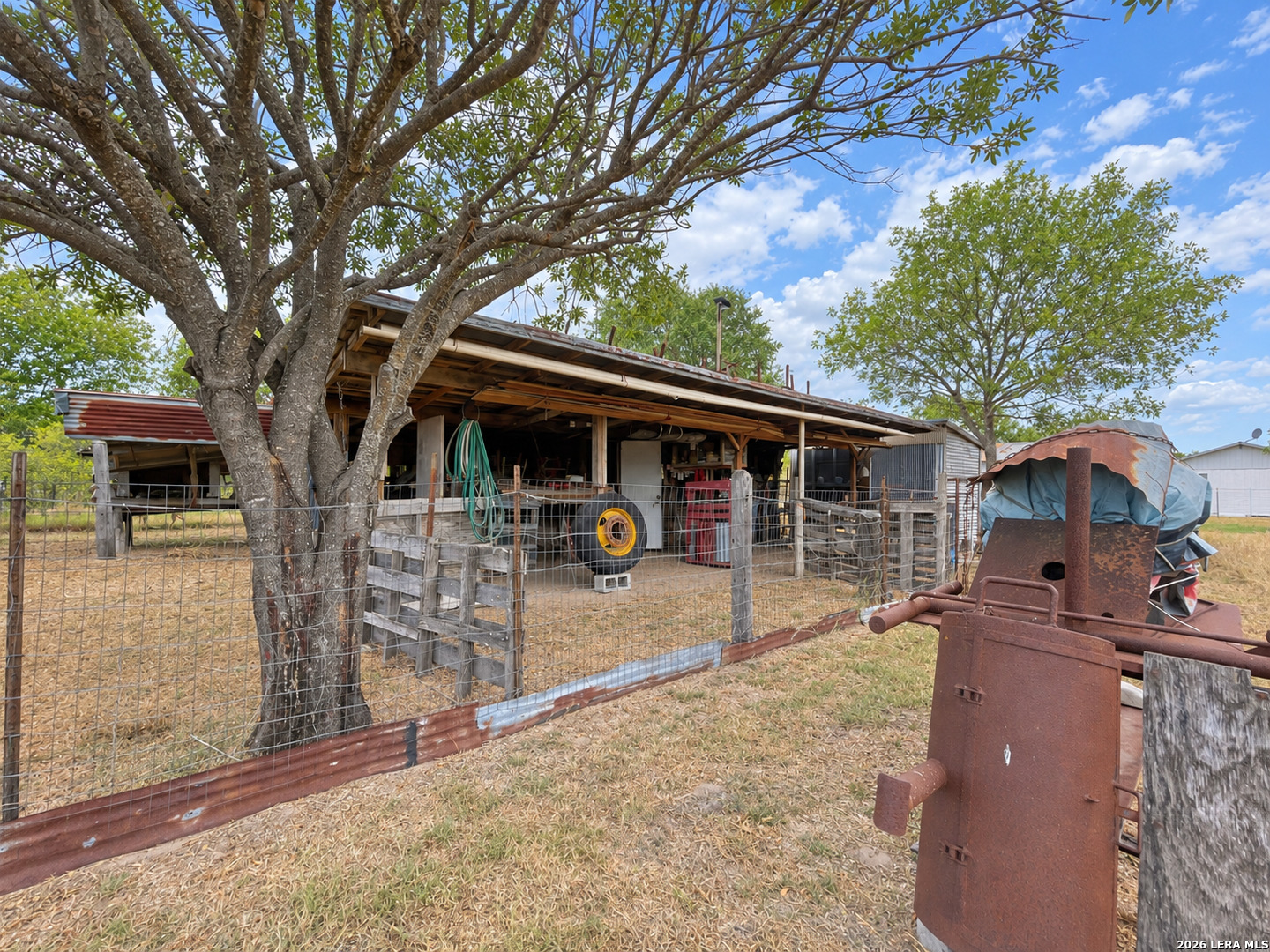 19195 Fm 791 Campbellton TX 78064