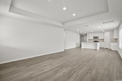 10511 Eddleman Cove San Antonio TX 78252