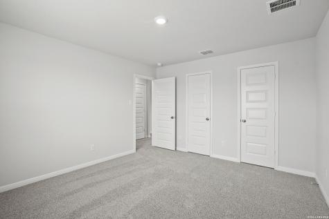 10511 Eddleman Cove San Antonio TX 78252