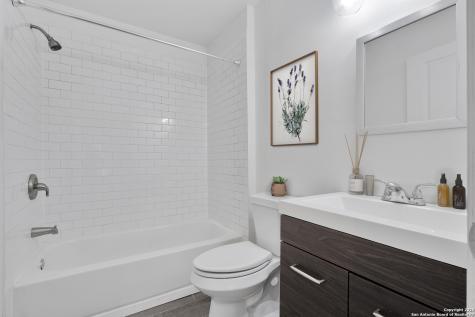 438 Vanderbilt San Antonio TX 78210