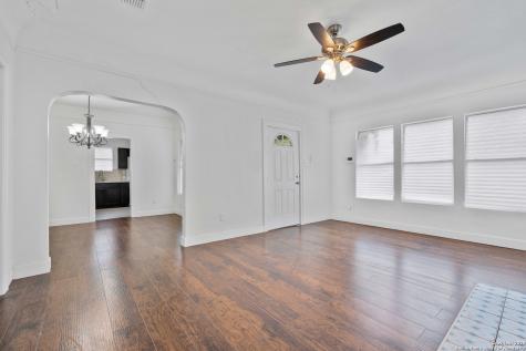 438 Vanderbilt San Antonio TX 78210