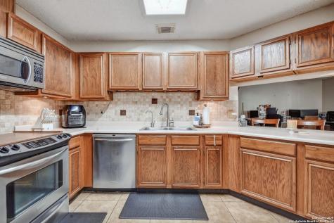 14218 Fairwayhill San Antonio TX 78217
