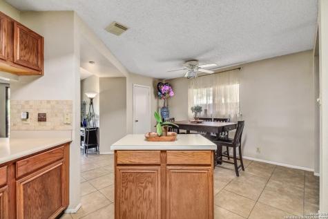 14218 Fairwayhill San Antonio TX 78217
