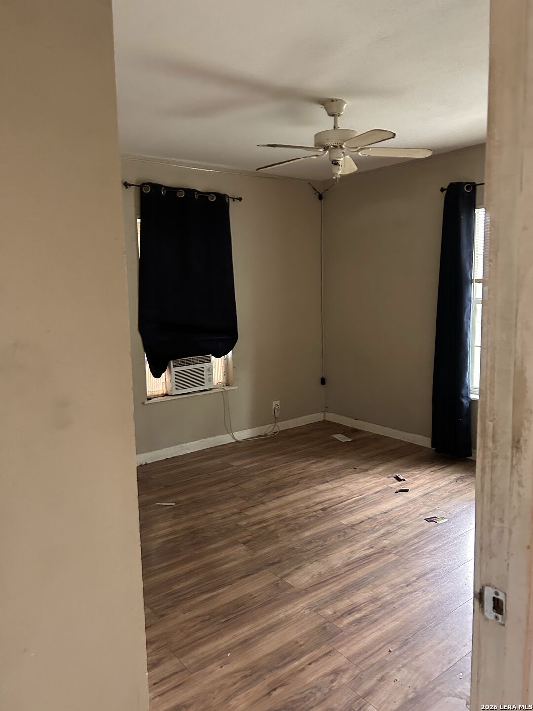 154 E Hutchins San Antonio TX 78221