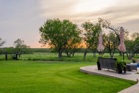 580 Fm 1332 Jourdanton TX 78026
