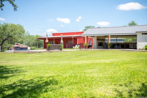 580 Fm 1332 Jourdanton TX 78026