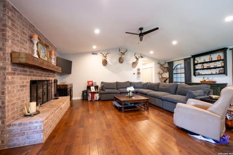 580 Fm 1332 Jourdanton TX 78026