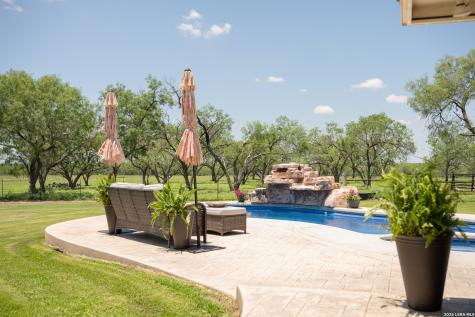 580 Fm 1332 Jourdanton TX 78026