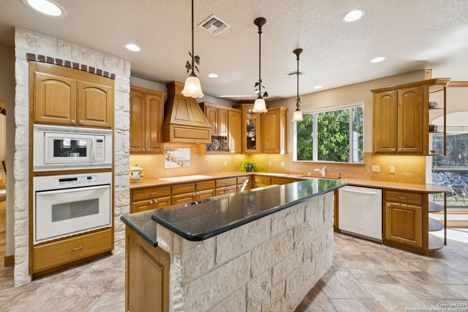 85 Rio Colorado Boerne TX 78006