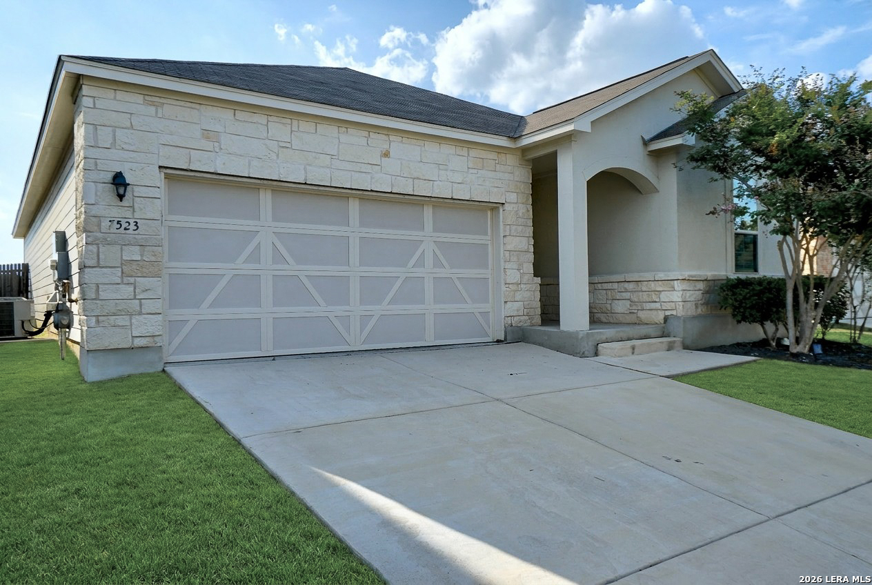 7523 Harvest Bay San Antonio TX 78253