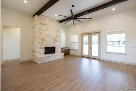 811 Horseshoe Falls Bandera TX 78003