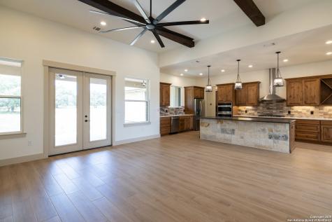 811 Horseshoe Falls Bandera TX 78003