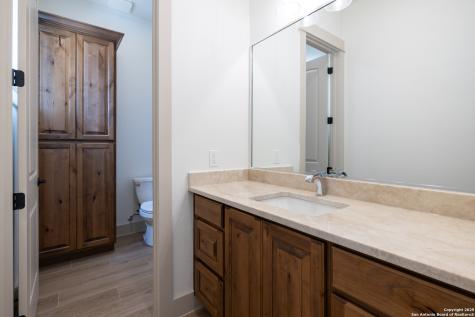 811 Horseshoe Falls Bandera TX 78003