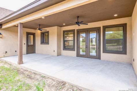 811 Horseshoe Falls Bandera TX 78003