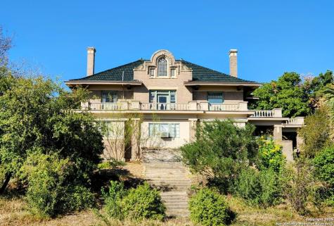 602 W French Place San Antonio TX 78212